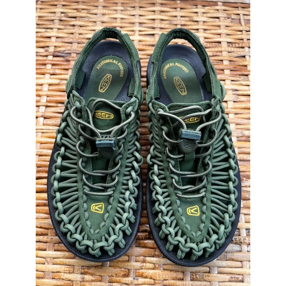 Women's Keen UNEEK Sneaker - Green/Black - Size 36/6